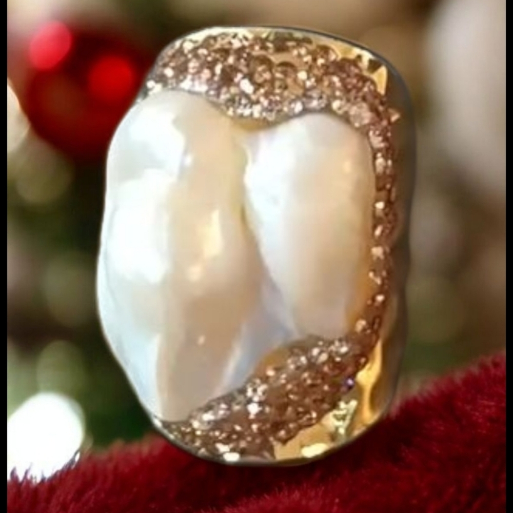 14k. Gold Plated and White Pearl Ring